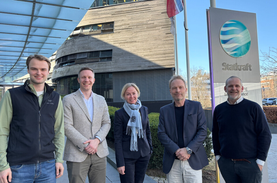 Coor inngår strategisk partnerskapsavtale med Statkraft om FM-tjenester på hovedkontoret. Fra venstre: Andreas Hetle, Prokura, Thomas Wassengen Grønlie, Coor, Gøril Lysvoll Dahl, Statkraft, Arne Marius Lilleeng, Statkraft og Lars Brunvoll, Coor. Utenfor Statkrafts hovedkontor