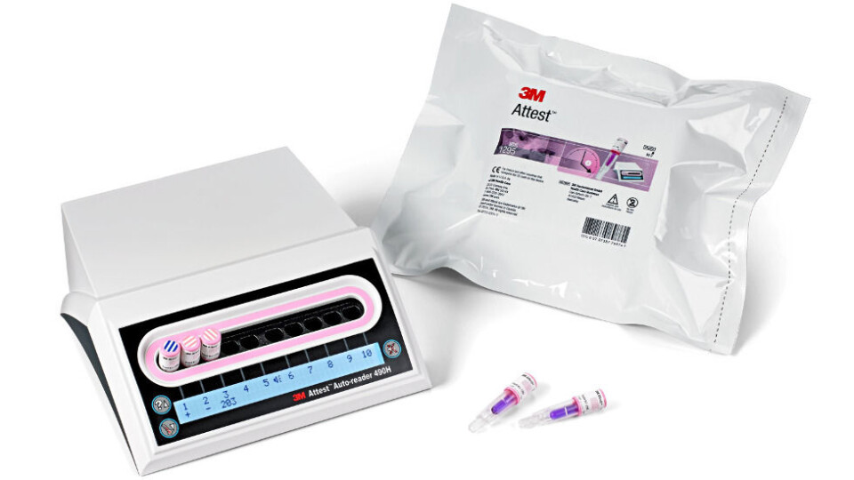 3M Attest Auto-reader 490H og 3M Attest Rapid Readout Biological Indicator 1295. Foto: Produsenten 3M Attest Auto-reader 490H og 3M Attest Rapid Readout Biological Indicator 1295. Foto: Produsenten