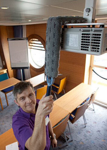 Viledas Geir-Helge Sjaaeng viser Sweep MultiDuster. Viledas Geir-Helge Sjaaeng viser Sweep MultiDuster.