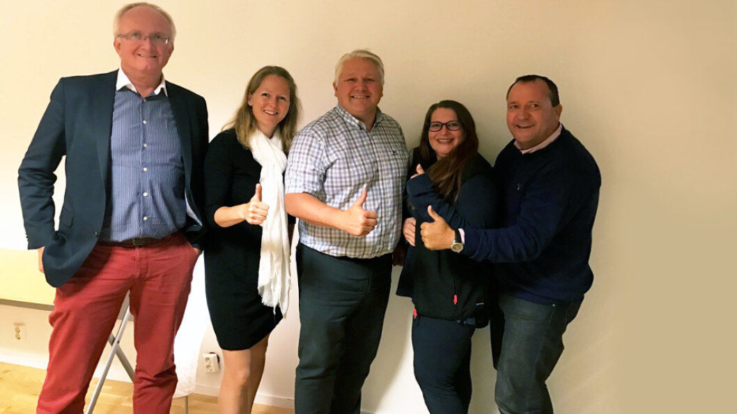 Det nye styret i RELE: Svend Roar Bakkevik fra Ken Hygiene Systems, Silje Ebbell Tøge fra Lilleborg, Thomas A. Sagen fra Viking Cimex, Liss Tunheim fra IPC Foma Norge, Torgeir Mork fra Renholdssoner / N3Zones Group. (Foto: Torgeir Mork) Det nye styret i RELE: Svend Roar Bakkevik fra Ken Hygiene Systems, Silje Ebbell Tøge fra Lilleborg, Thomas A. Sagen fra Viking Cimex, Liss Tunheim fra IPC Foma Norge, Torgeir Mork fra Renholdssoner / N3Zones Group. (Foto: Torgeir Mork)
