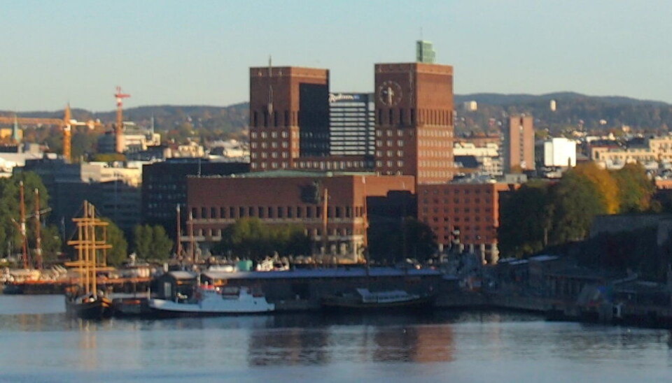 Oslo kommune utlyser rammeavtale for kjøp av renholdstjenester til alle av kommunens ulike typer virksomheter. Renhold i egenregi er for ordens skyld ikke omfattet, hverken på dagens avtale eller i ny avtale for renholdstjenester. Rådhuset sett fra sjøsiden