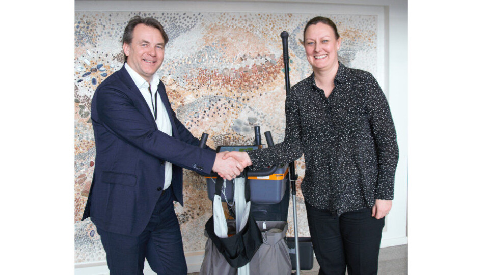 Jørgen Sannesmoen, CEO i Datec og Karolina Henriksen, CEO i Lilleborg. (Foto: Lilleborg) Jørgen Sannesmoen, CEO i Datec og Karolina Henriksen, CEO i Lilleborg. (Foto: Lilleborg)