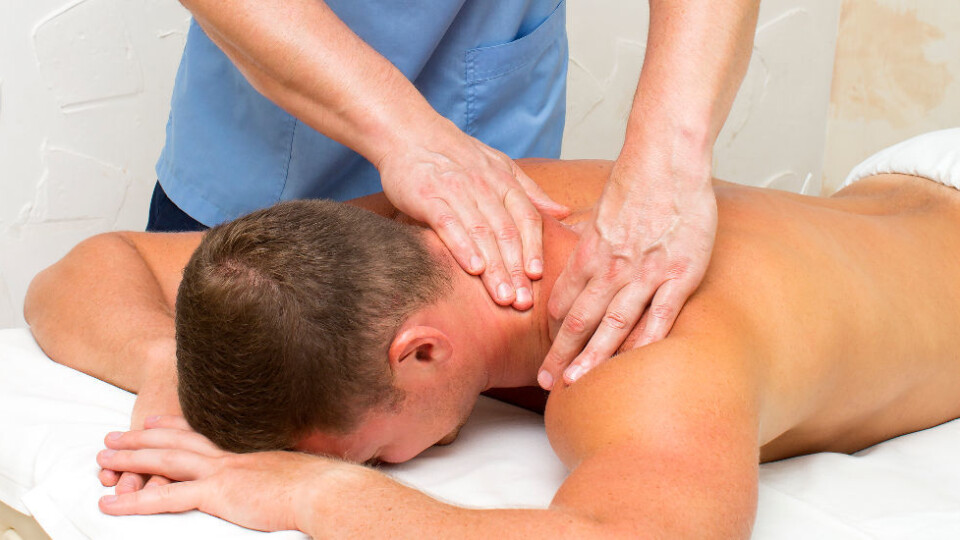 Fysioterapeutens behandling skal gjøre pasienten 20 prosent bedre på 10 færre dager enn den naturlige bedringen, for at pasienten synes det betaler seg å gå til fysioterapeut. (Ill.foto: Colourbox) Fysioterapeutens behandling skal gjøre pasienten 20 prosent bedre på 10 færre dager enn den naturlige bedringen, for at pasienten synes det betaler seg å gå til fysioterapeut. (Ill.foto: Colourbox)