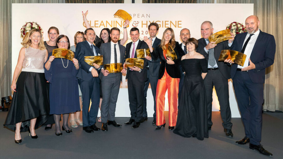 Fra årets pristildeling til fremragende aktører i den europeiske renholdsbransjen. (Foto: Environment Media Group)