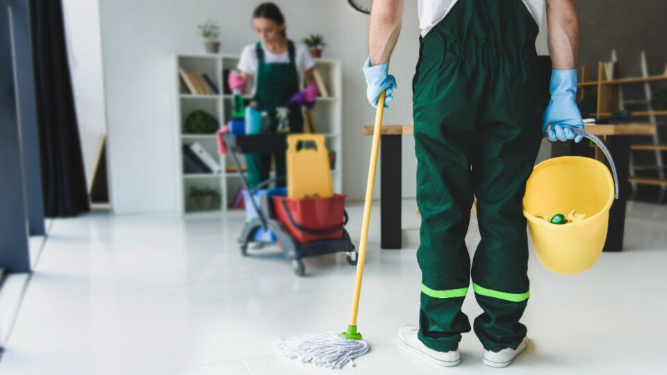 Renholdsbransjen er en av bransjene som har vært mest villige til å ansette arbeidstakere som har stått utenfor i arbeidslivet. (Ill.foto: Colourbox) Renholdsbransjen er en av bransjene som har vært mest villige til å ansette arbeidstakere som har stått utenfor i arbeidslivet. (Ill.foto: Colourbox)