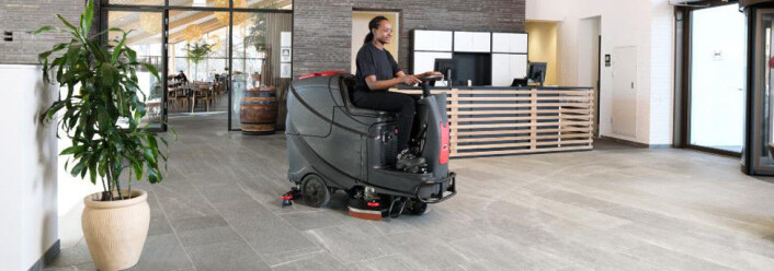 VIPER sitte-på-maskin AS710-R. (Foto: Produsenten) VIPER sitte-på-maskin AS710-R. (Foto: Produsenten)