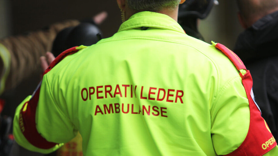 Norske Vaskeriers Kvalitetstilsyn advarer mot at ambulansepersonell fortsatt vasker helsetøyet sitt i husholdningsvaskemaskin. (Ill.foto: Børge Sandnes / Colourbox) Norske Vaskeriers Kvalitetstilsyn advarer mot at ambulansepersonell fortsatt vasker helsetøyet sitt i husholdningsvaskemaskin. (Ill.foto: Børge Sandnes / Colourbox)