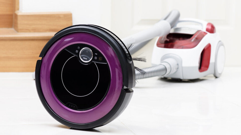 Robotstøvsugere skal klare å spare strøm sammenlignet med vanlige slangestøvsugere, mener et britisk selskap. (Ill.foto: NorGal / Colourbox) Robotstøvsugere skal klare å spare strøm sammenlignet med vanlige slangestøvsugere, mener et britisk selskap. (Ill.foto: NorGal / Colourbox)