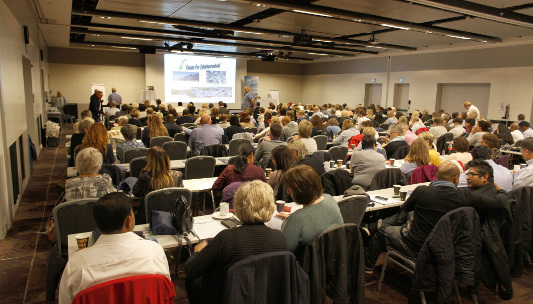 Seminar for sykehusrenhold er en av årets store konferanser for renholdsledere og har vært arrangert hvert år siden 1997, unntatt i 2020 og 2021. Her fra seminaret i 2016. Seminar for sykehusrenhold er en av årets store konferanser for renholdsledere og har vært arrangert hvert år siden 1997, unntatt i 2020 og 2021. Her fra seminaret i 2016.