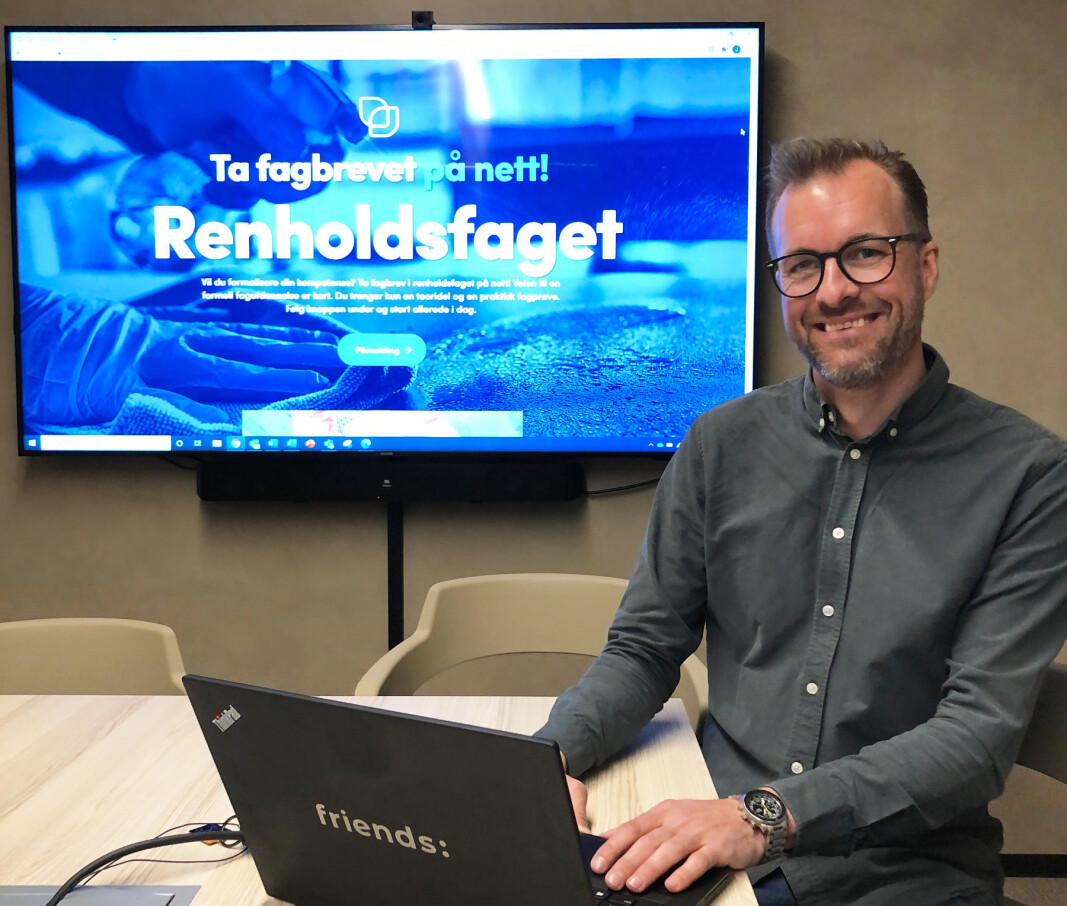 Foreløpig tilbyr Lars Roland Pettersen teorikurs til fagbrev og kurs i grunnleggende renhold. Foreløpig tilbyr Lars Roland Pettersen teorikurs til fagbrev og kurs i grunnleggende renhold.