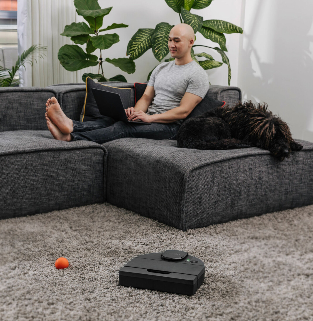 Neato Robotics har lansert to nykomlinger til sin Premium D-serie, nemlig Neato D9 (bildet) og D10. Neato Robotics har lansert to nykomlinger til sin Premium D-serie, nemlig Neato D9 (bildet) og D10.