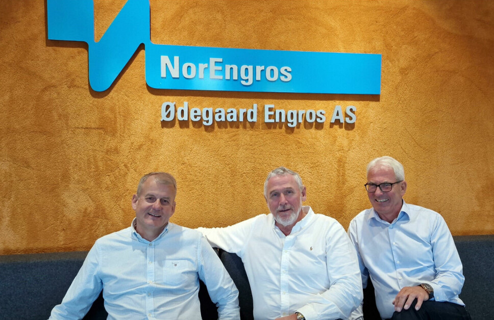 Fra venstre ny admini­strerende direktør Erik Røste, styre­leder Johannes Berger og tidligere admini­strerende direktør Egil Gunnar Nakken.