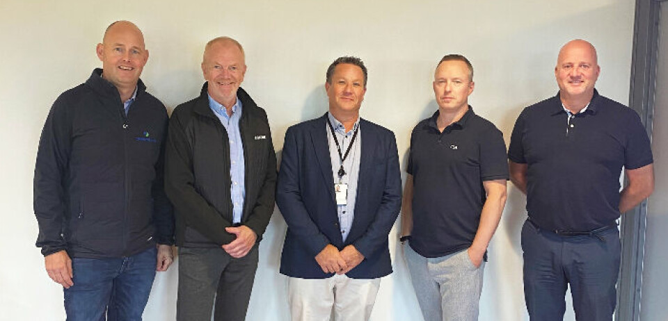 Inneværende styre i RELE, fra venstre mot høyre: Styremedlem Brian Ask Sørensen – Christeyns Professional Hygiene, styremedlem Rune Sparbo – Ecolab, styreleder Vidar Skai – Lilleborg, styremedlem Mikael Back – N3, styremedlem: Geir Arne Hansen – Datec. Andre i RELE: Sekretær Anne-Kristin Osuldsen – Intunor. Inneværende styre i RELE, fra venstre mot høyre: Styremedlem Brian Ask Sørensen – Christeyns Professional Hygiene, styremedlem Rune Sparbo – Ecolab, styreleder Vidar Skai – Lilleborg, styremedlem Mikael Back – N3, styremedlem: Geir Arne Hansen – Datec. Andre i RELE: Sekretær Anne-Kristin Osuldsen – Intunor.