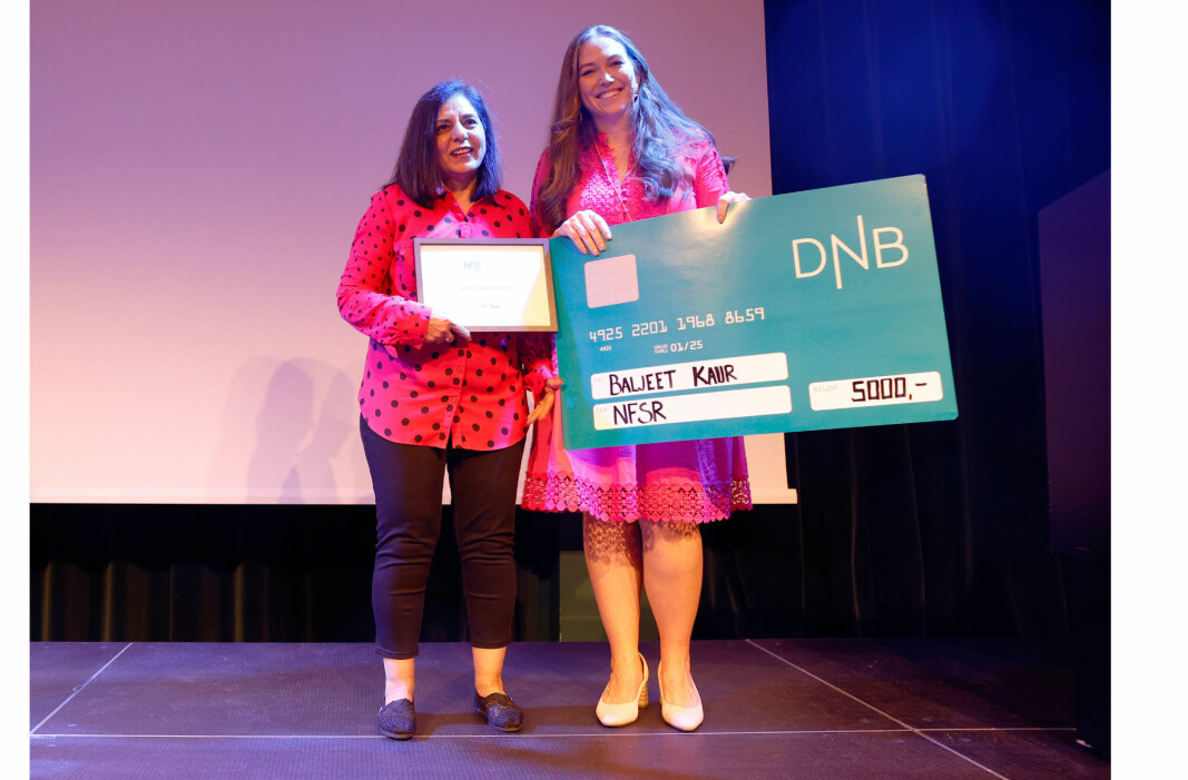 Baljeet Kaur Chatta ble beæret med prisen «Årets servicehelt 2022» under NFSRs årskonferanse 2022. Prisen ble overrakt av Mari Røed, leder i NFSR. Baljeet Kaur Chatta ble beæret med prisen «Årets servicehelt 2022» under NFSRs årskonferanse 2022. Prisen ble overrakt av Mari Røed, leder i NFSR.