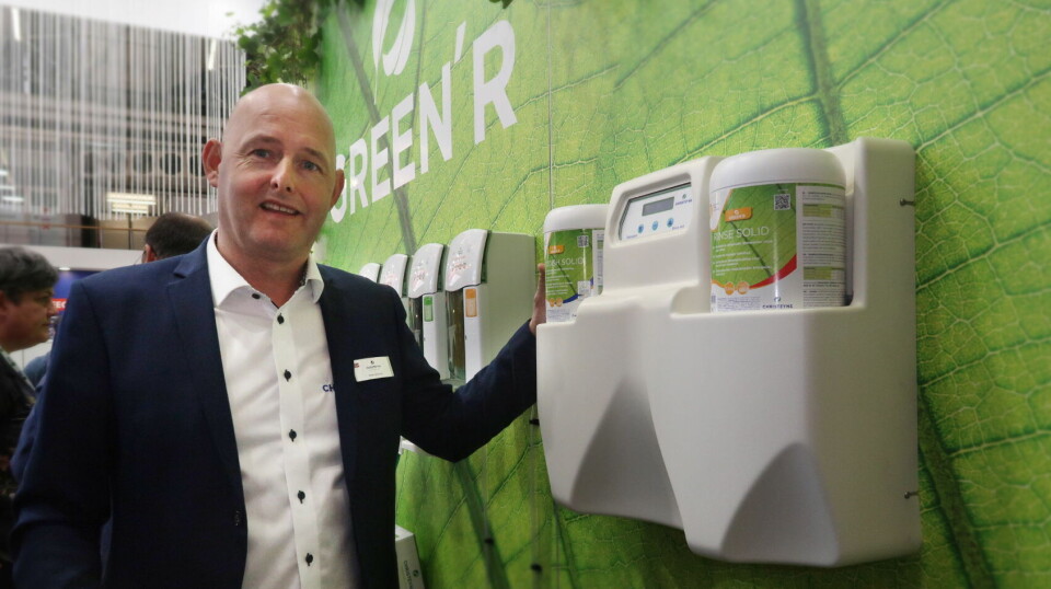Brian Ask Sørensen er én av flere som organiserer den store utstillermessen under Bygg Ren Verdi 2023. Her fotografert under en annen utstilling i 2022. Bilde av Brian Ask Sørensen.